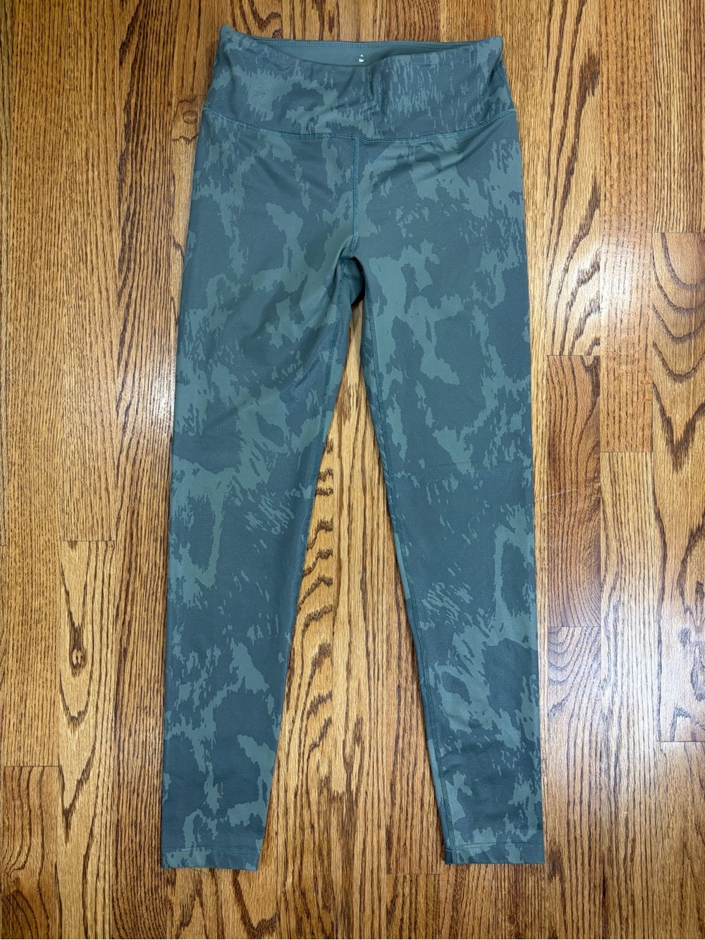 Noli Olive Green Camouflage High-Rise Leggings (S)